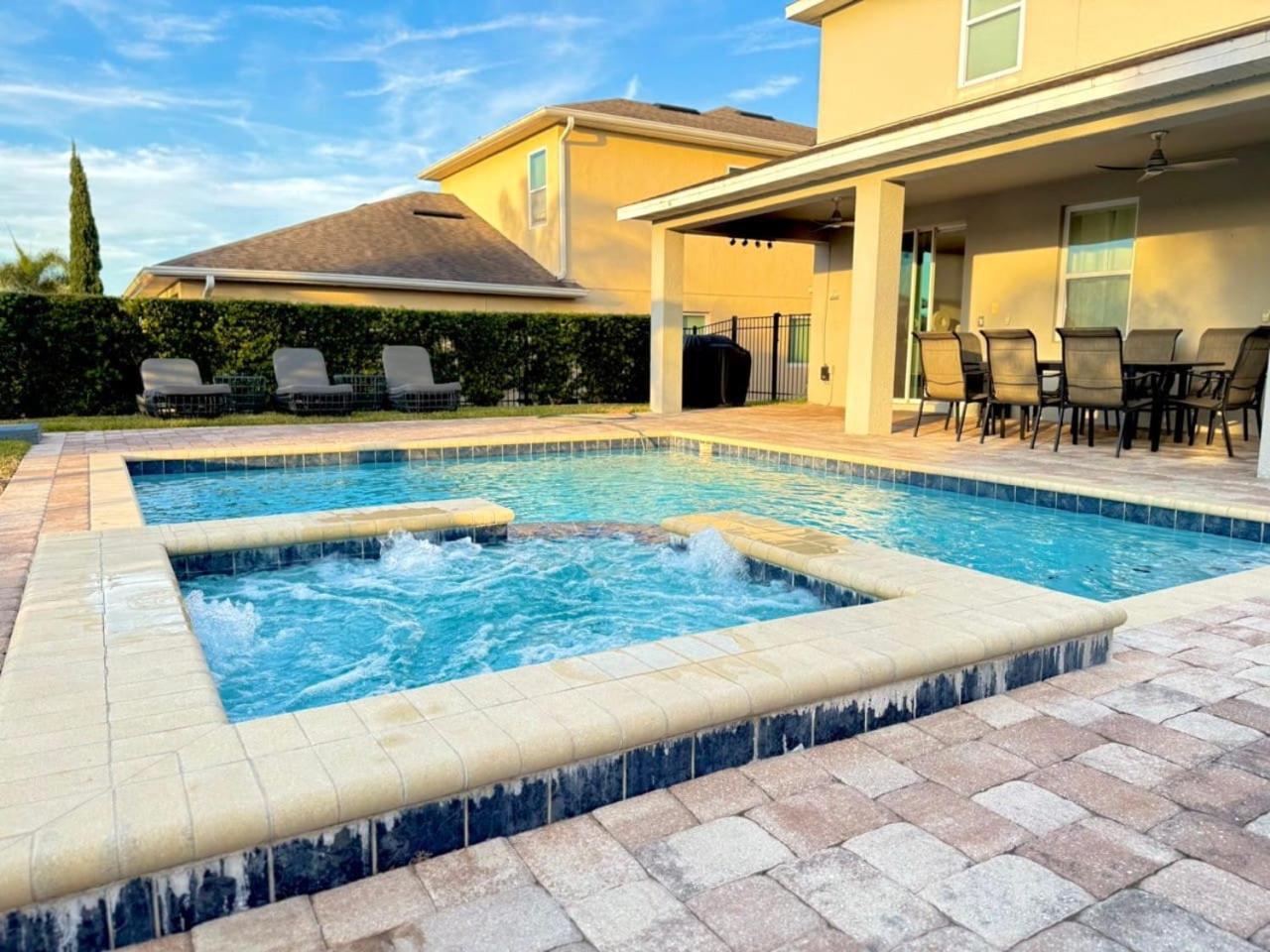 Holiday home 8 Bedroom 6.5 Bathroom Encore At Reunion 7644