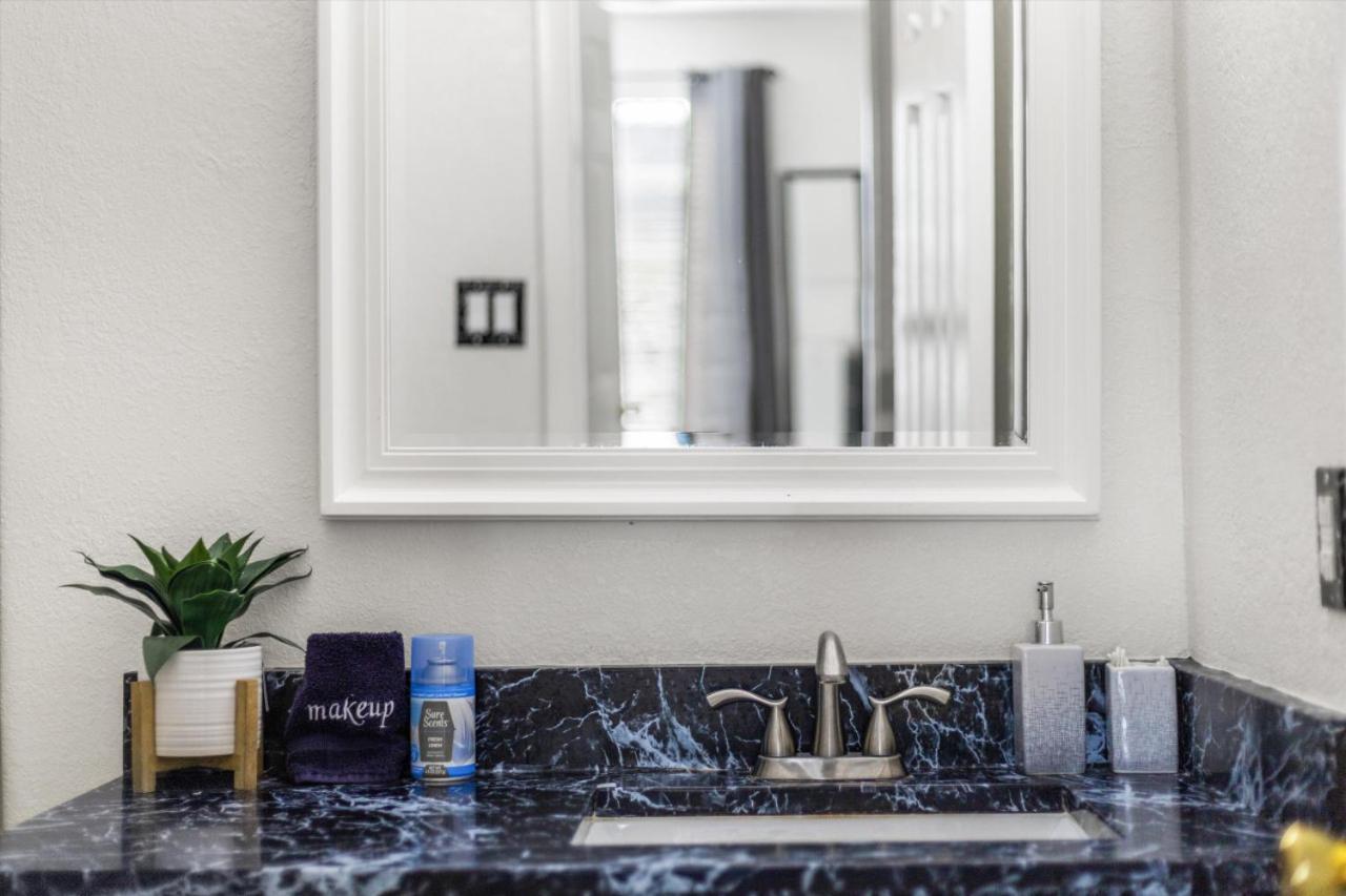 New London House Airport Private Orlando