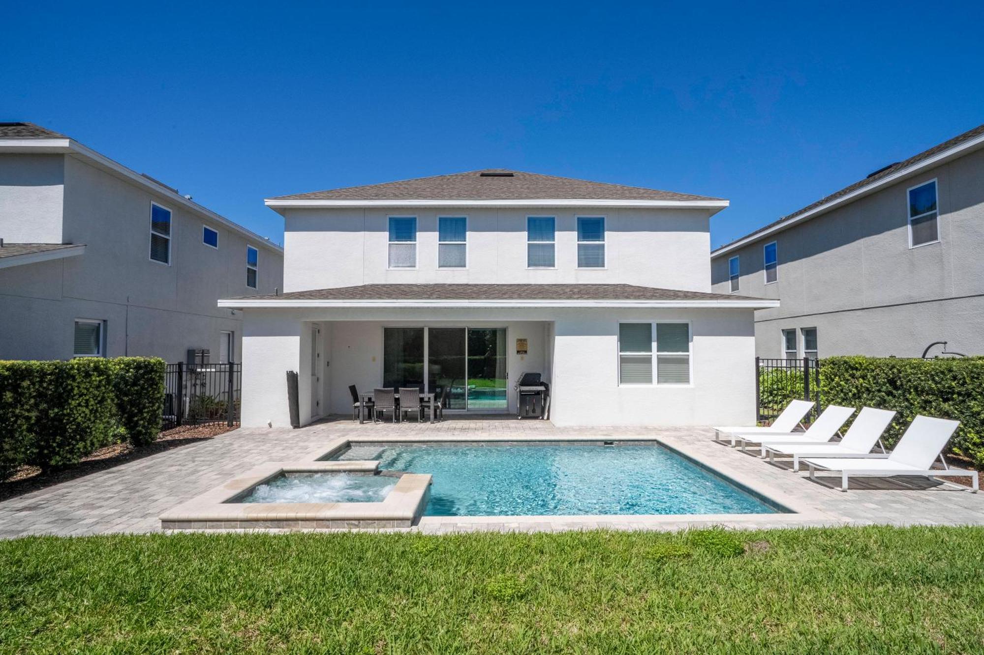 Fantastic 5br Near - Priv. Pool