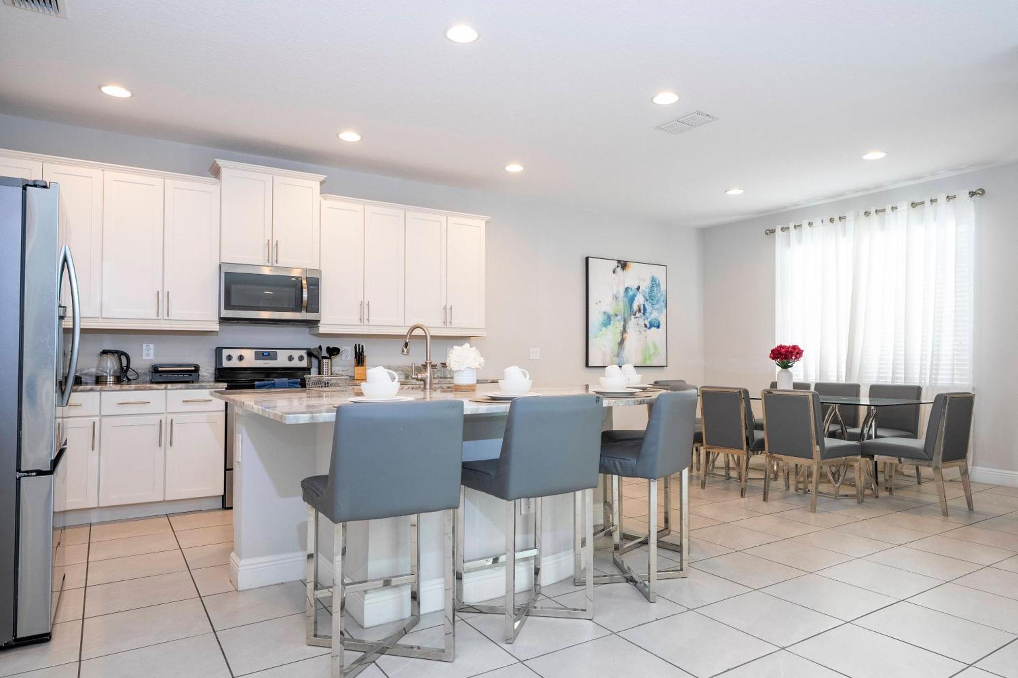 Fantastic 5br Near - Priv. Pool
