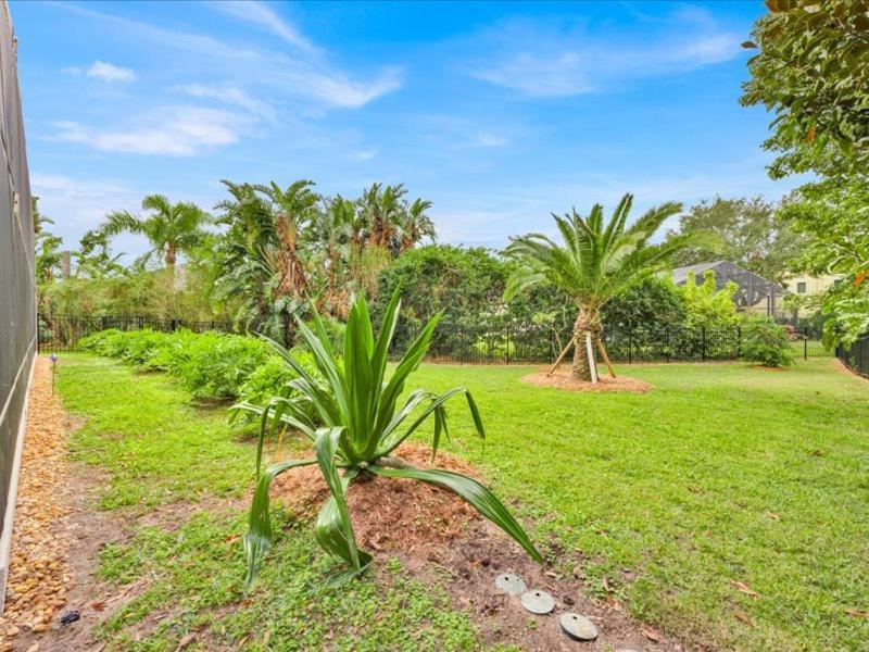 Peaceful Retreat - Private Pool, Near Holiday home Orlando
