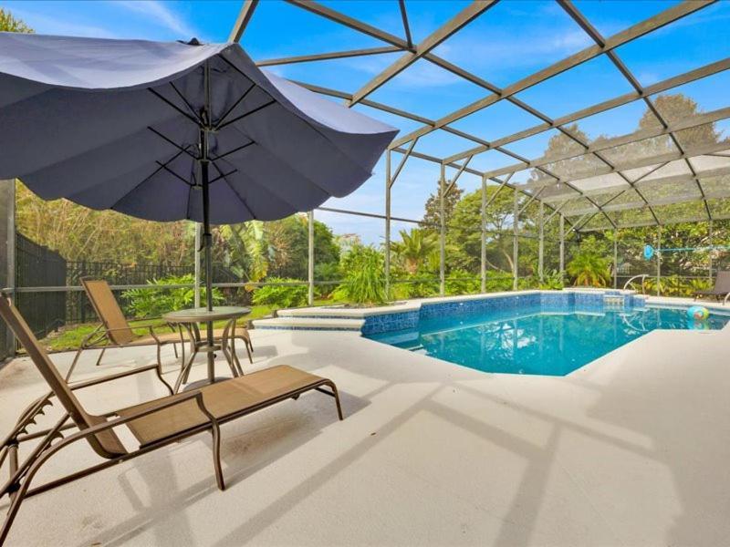 Peaceful Retreat - Private Pool, Near