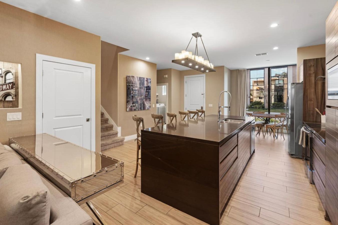 4bd And 4.5ba Amazing With Private Hot Tub