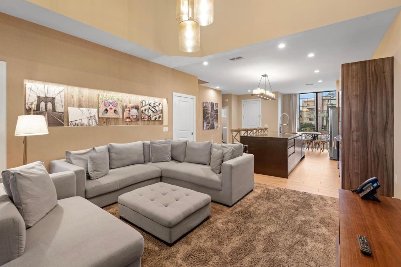4bd And 4.5ba Amazing With Private Hot Tub Holiday home