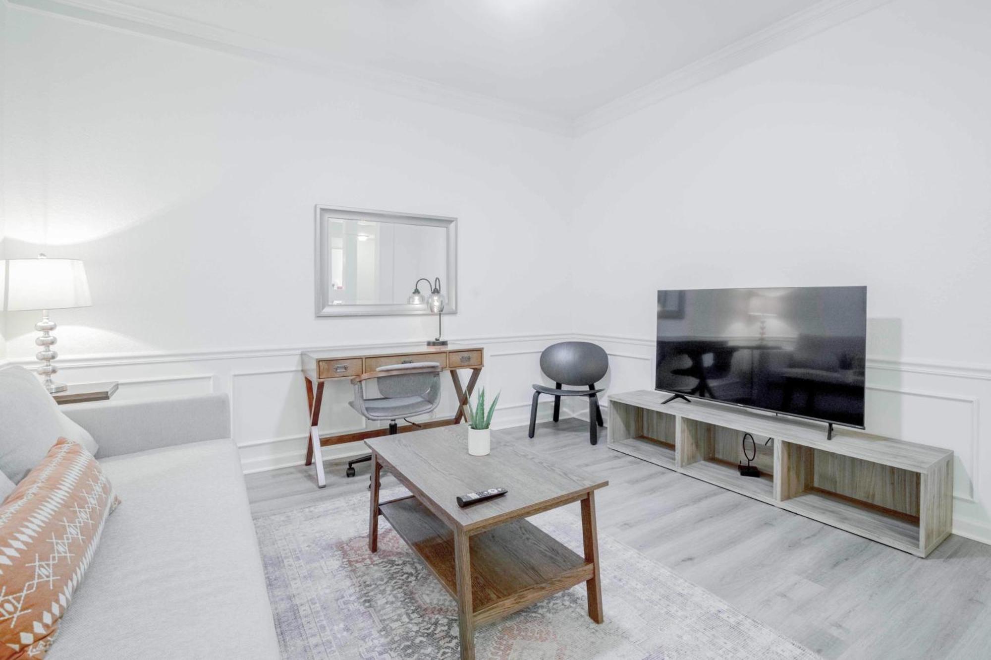 Apartment Stylish Vista Cay Luxury Mirage Near Theme Parks, And Walk To The Convention Center Orlando