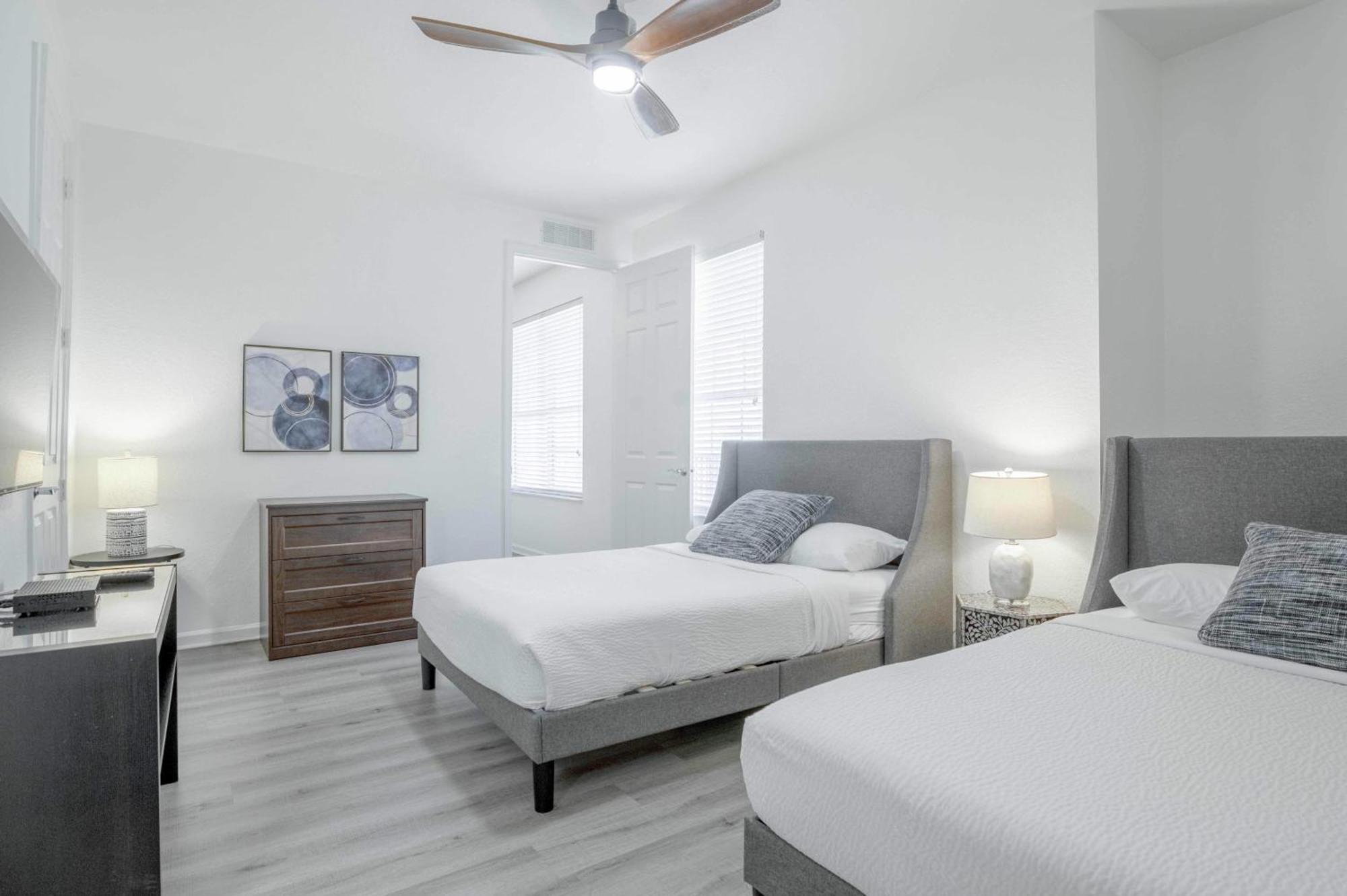 Stylish Vista Cay Luxury Mirage Near Theme Parks, And Walk To The Convention Center * Orlando