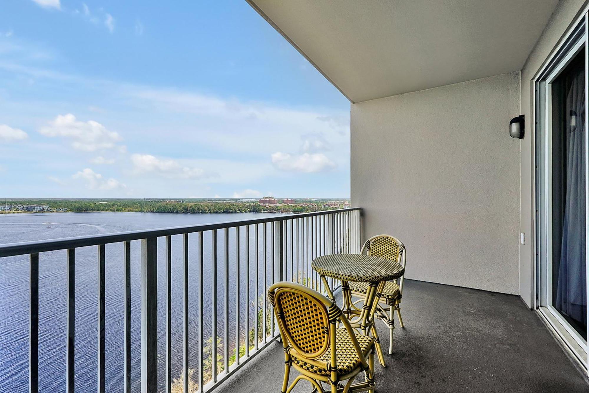 Dream & View Awaits! Orlando