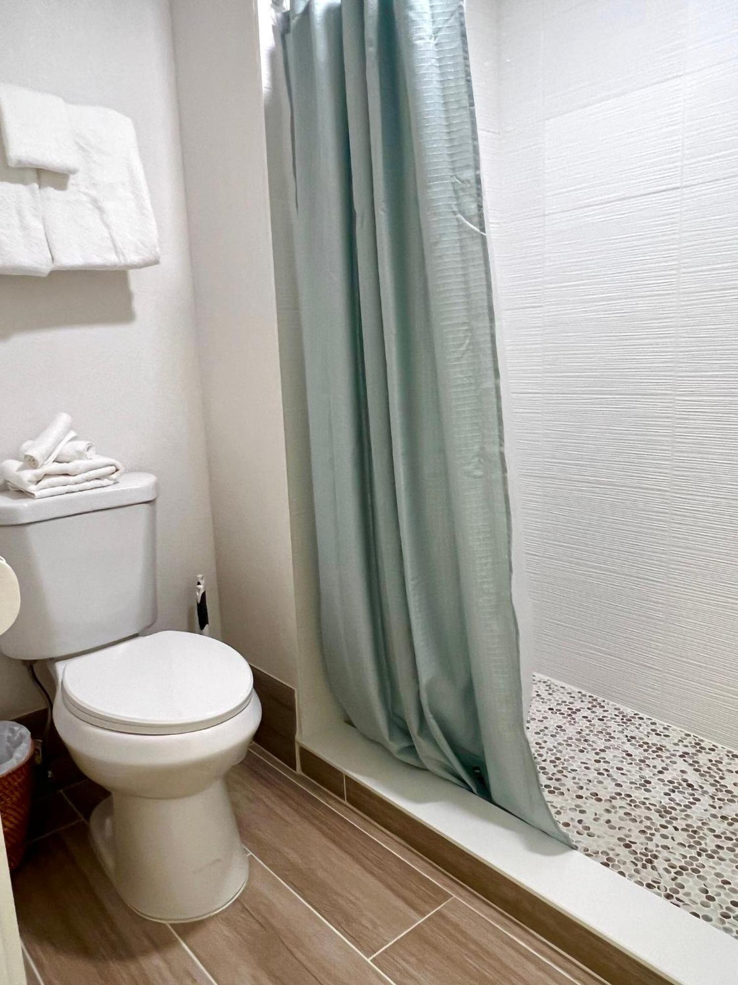 Unit Near Epic Universe And Universal Studios - Free Parking Apartment