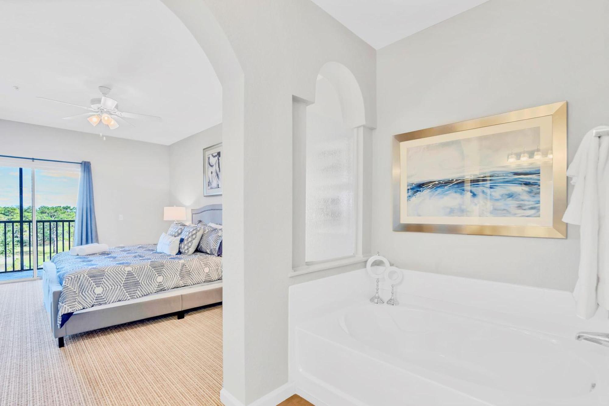 Spacious 3br Near - Pool And Hot Tub!