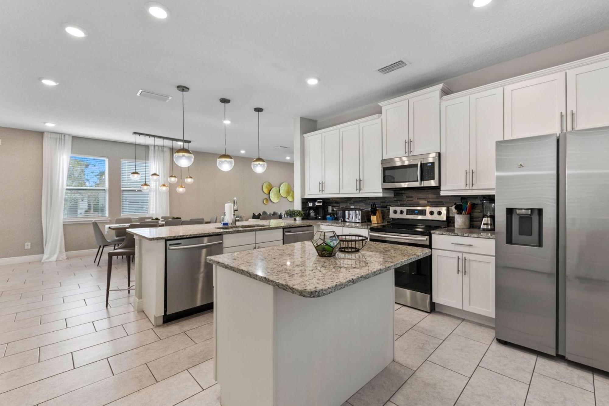 Artistic 6 Bdrm With Games At Encore *