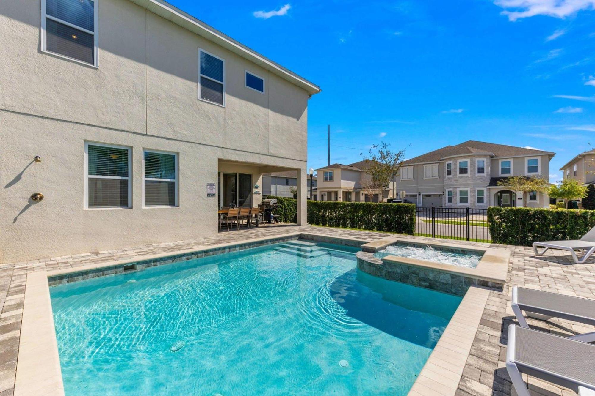 Energetic Bright 9 Bdrm With Theater At Encore