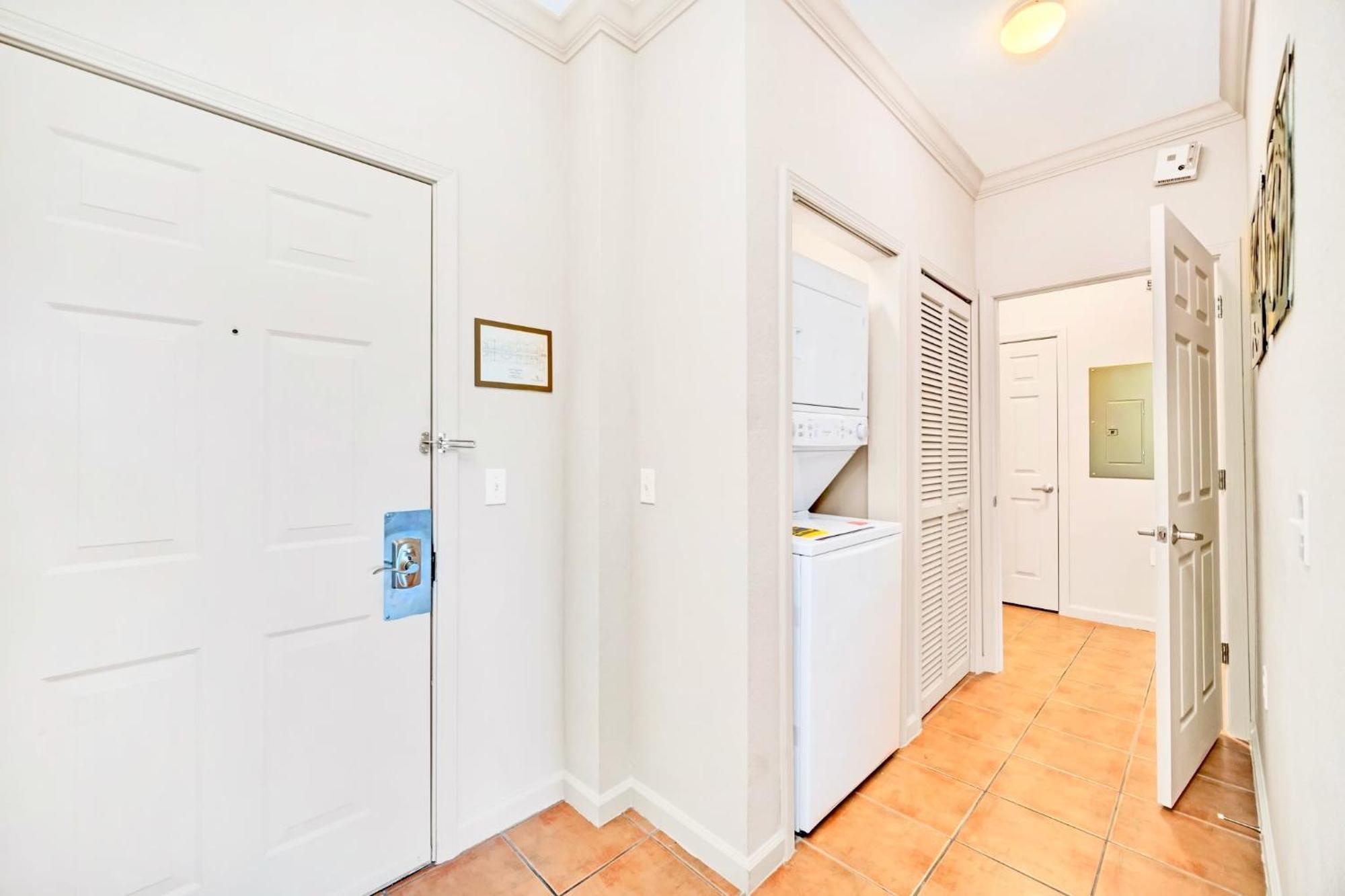 Spacious 2br With Pool & Hot Tub, Near Disney!