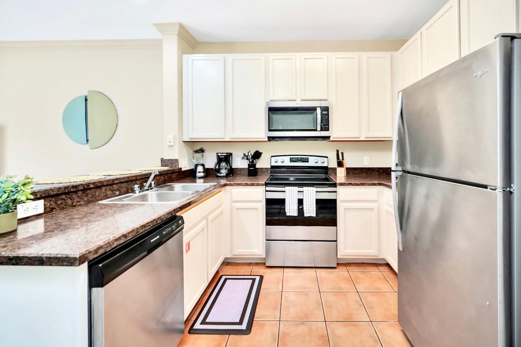 Spacious 3br With Pool And Hot Tub, Near Disney!