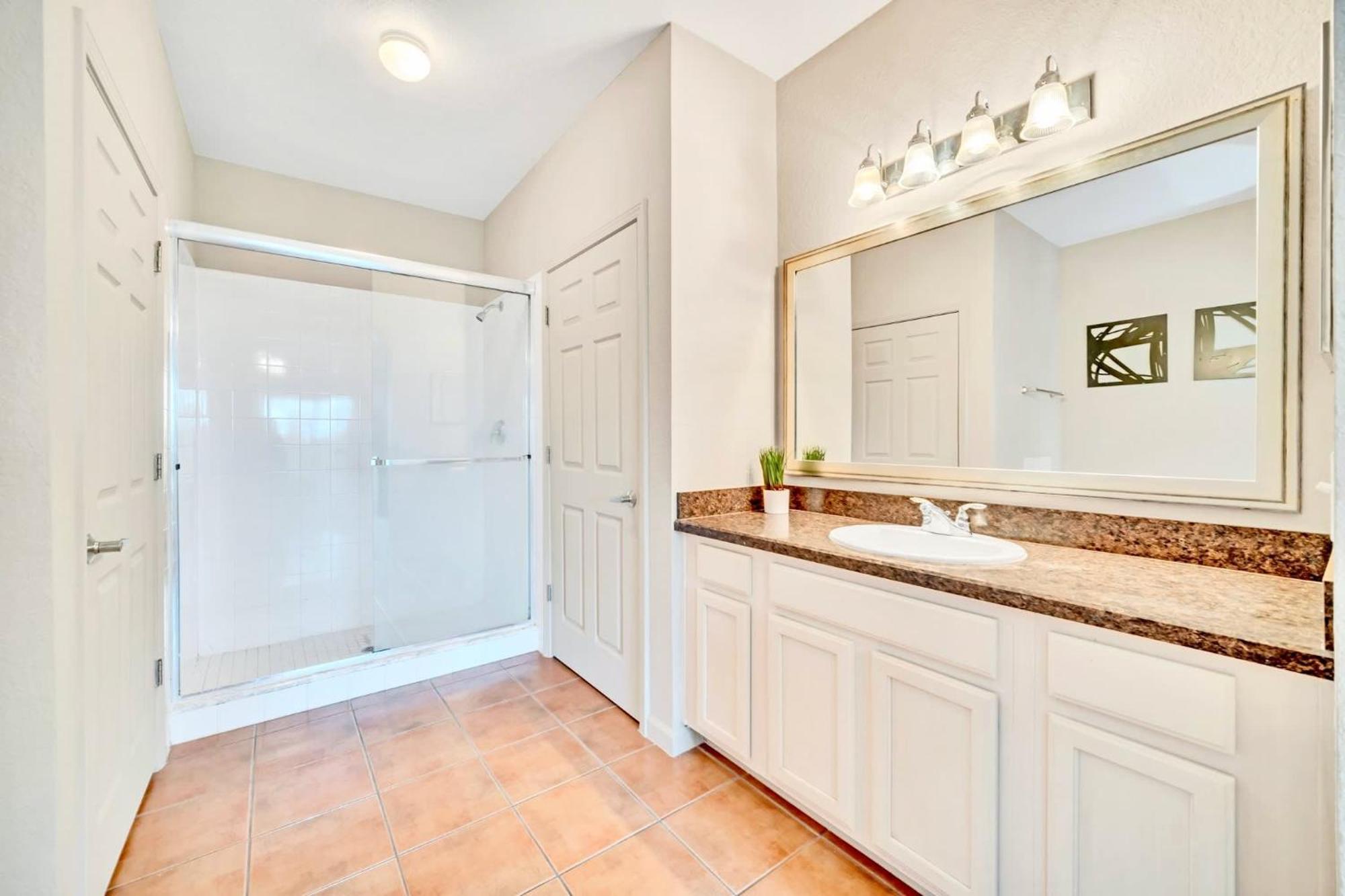 Bright - 2br With Pool & Hot Tub, Near Disney! *