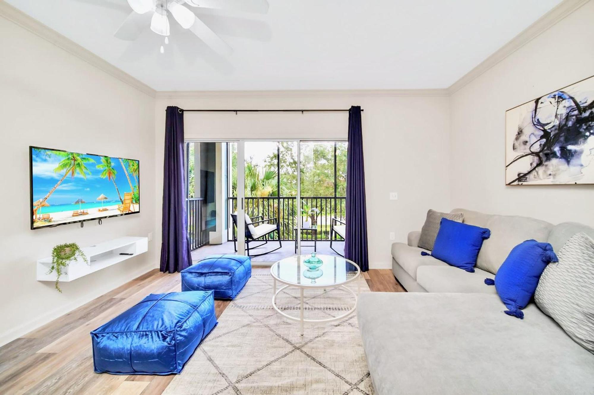 2br With Pool & Hot Tub - Near