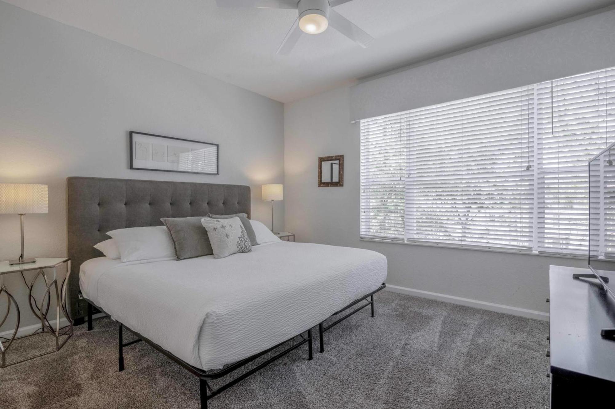 Fabulous Vista Cay Casa Bonita Near Theme Parks Walk To The Convention Center And Int'l Drive Apartment