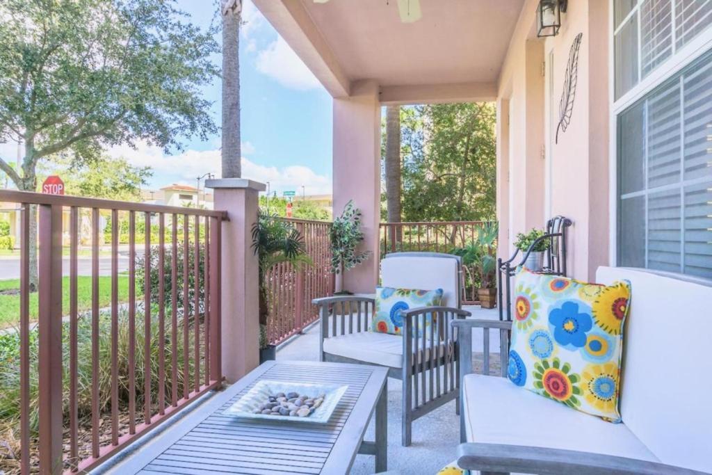 Fabulous Vista Cay Luxury Pearl Near Theme Parks, And Walk To The Convention Center Orlando
