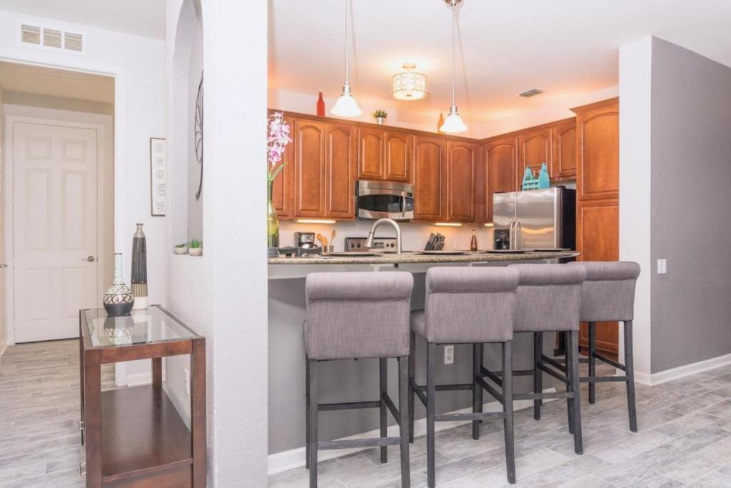 Apartment Fabulous Vista Cay Luxury Pearl Near Theme Parks, And Walk To The Convention Center