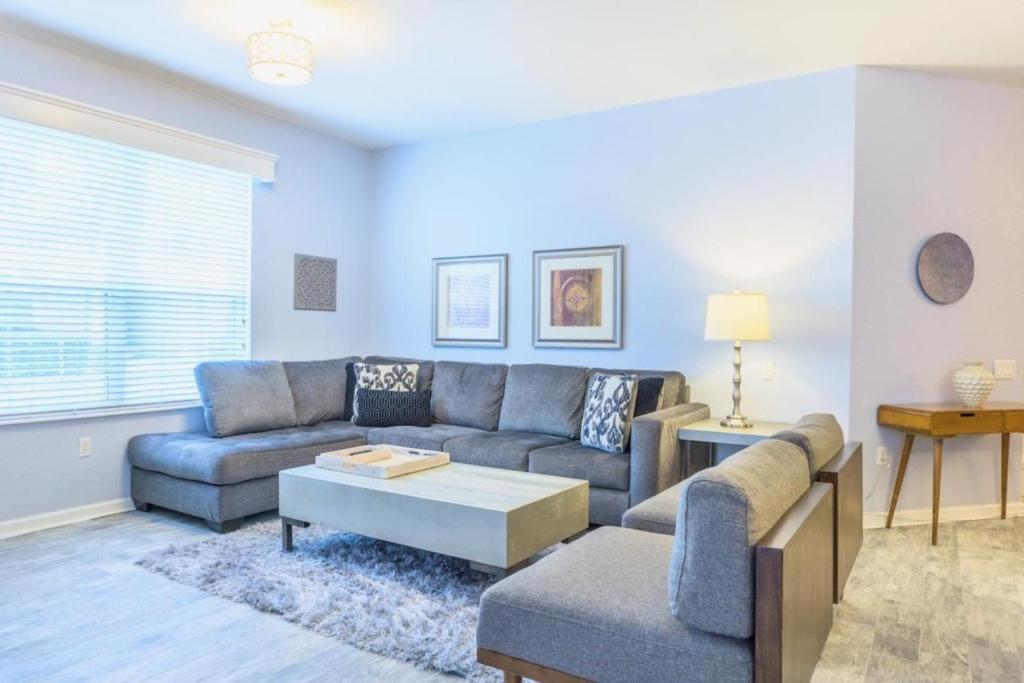 Fabulous Vista Cay Luxury Pearl Near Theme Parks, And Walk To The Convention Center * Orlando