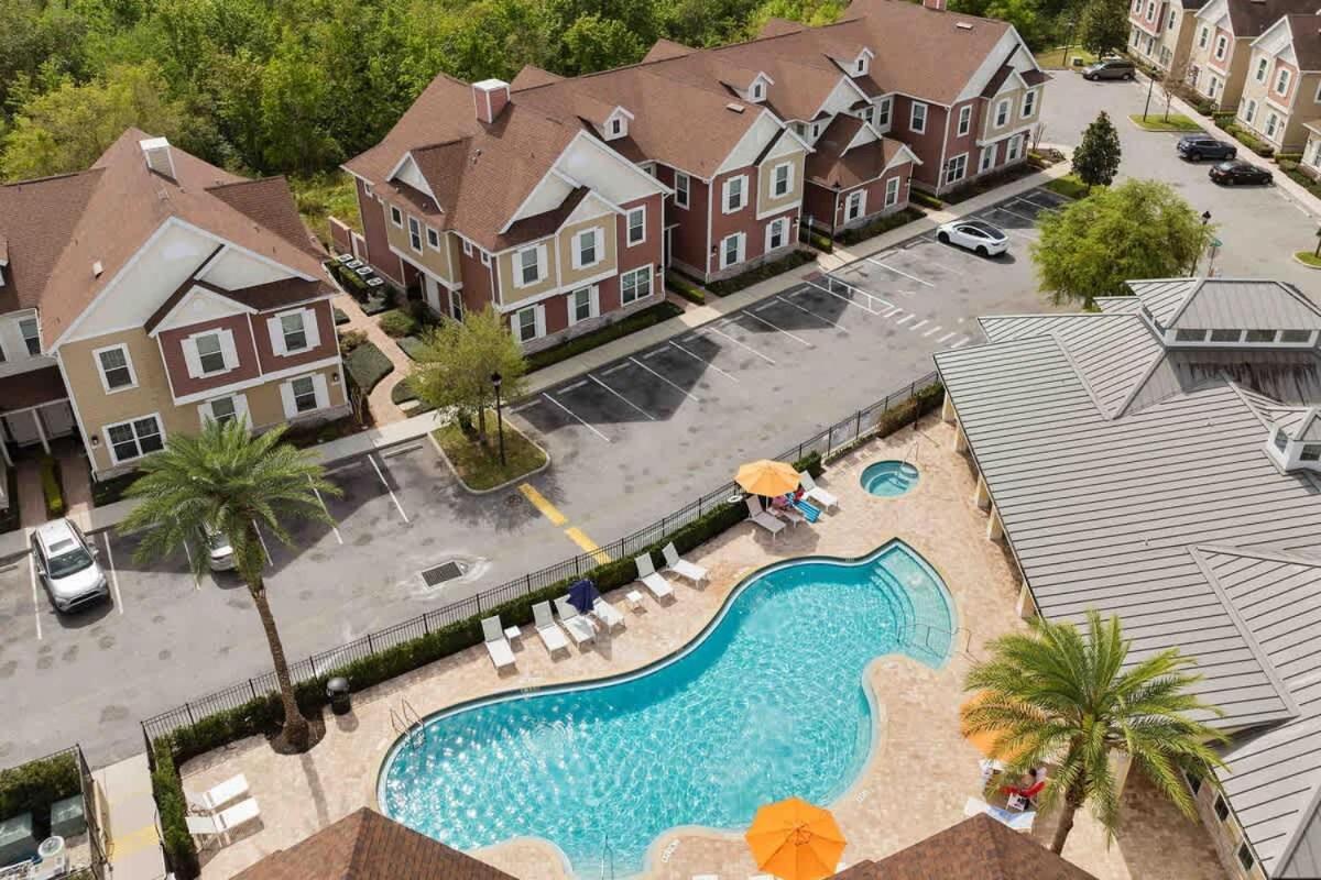 Super Sweet - Jacuzzi & To Disneys Parks 3 Miles Holiday home *