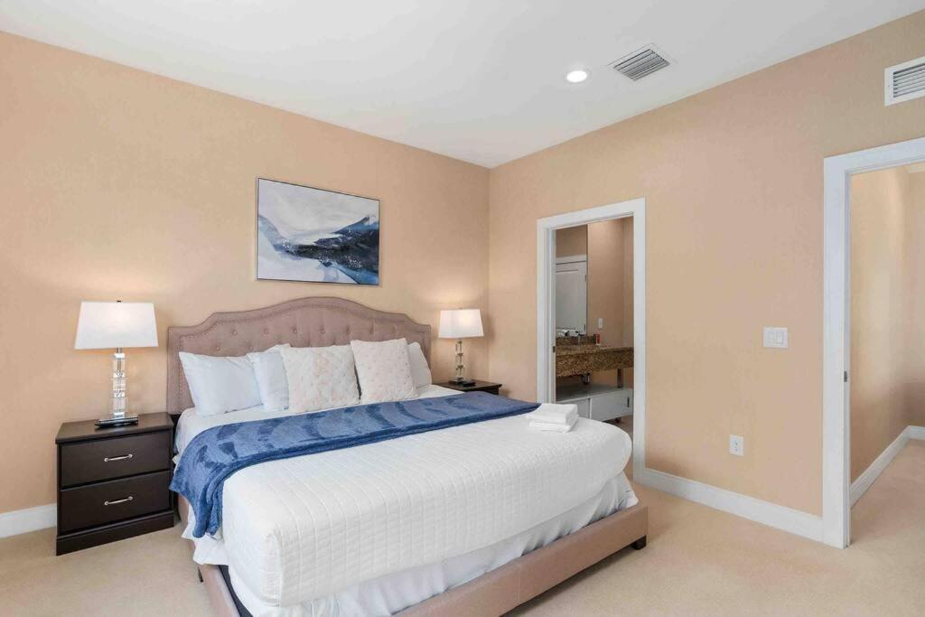 Holiday home Luxury In Animal Kingdom Backyard Orlando