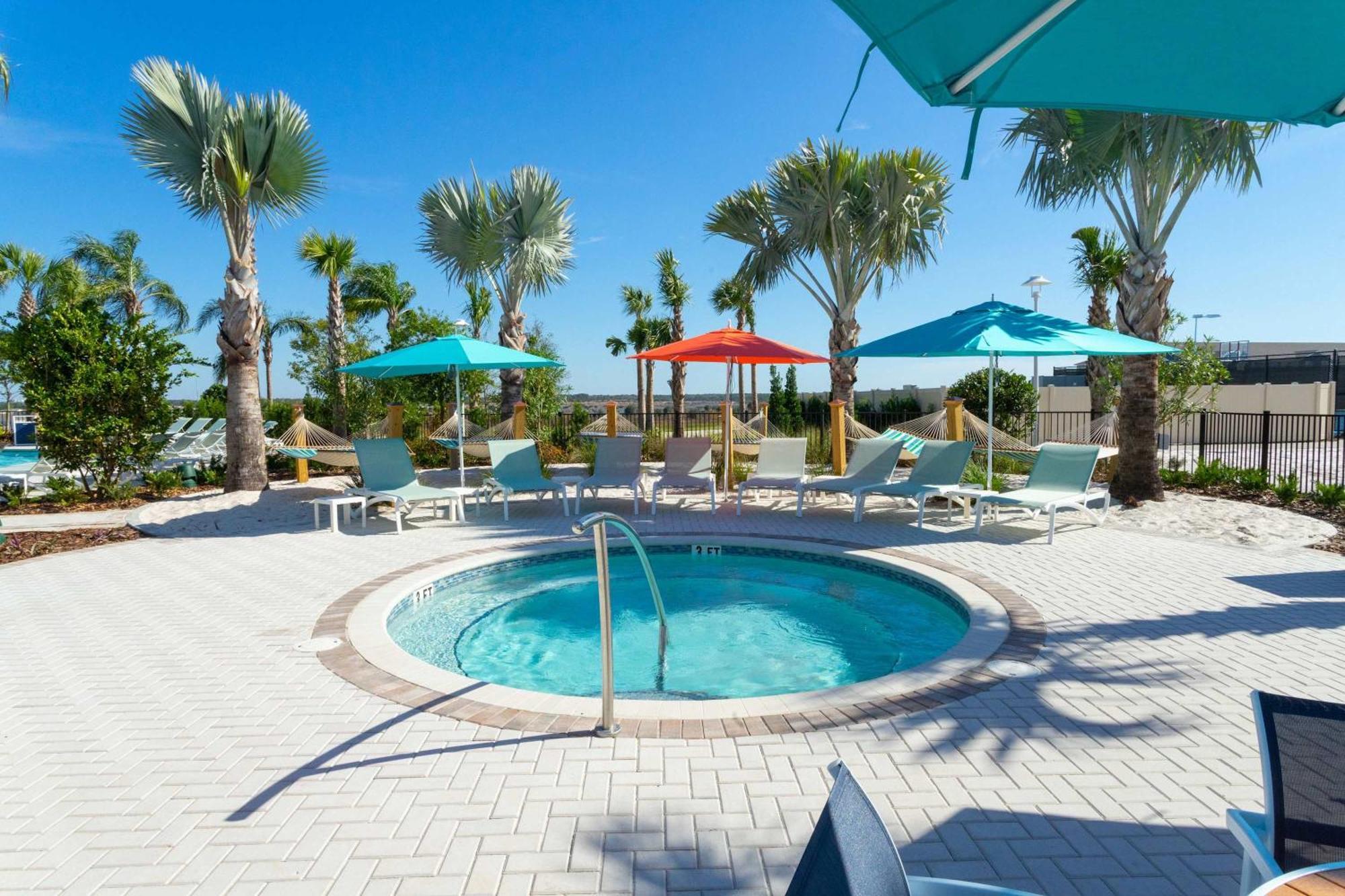 Holiday home Simply Amazing 5br Chic Retreat Themed Fun & Style *