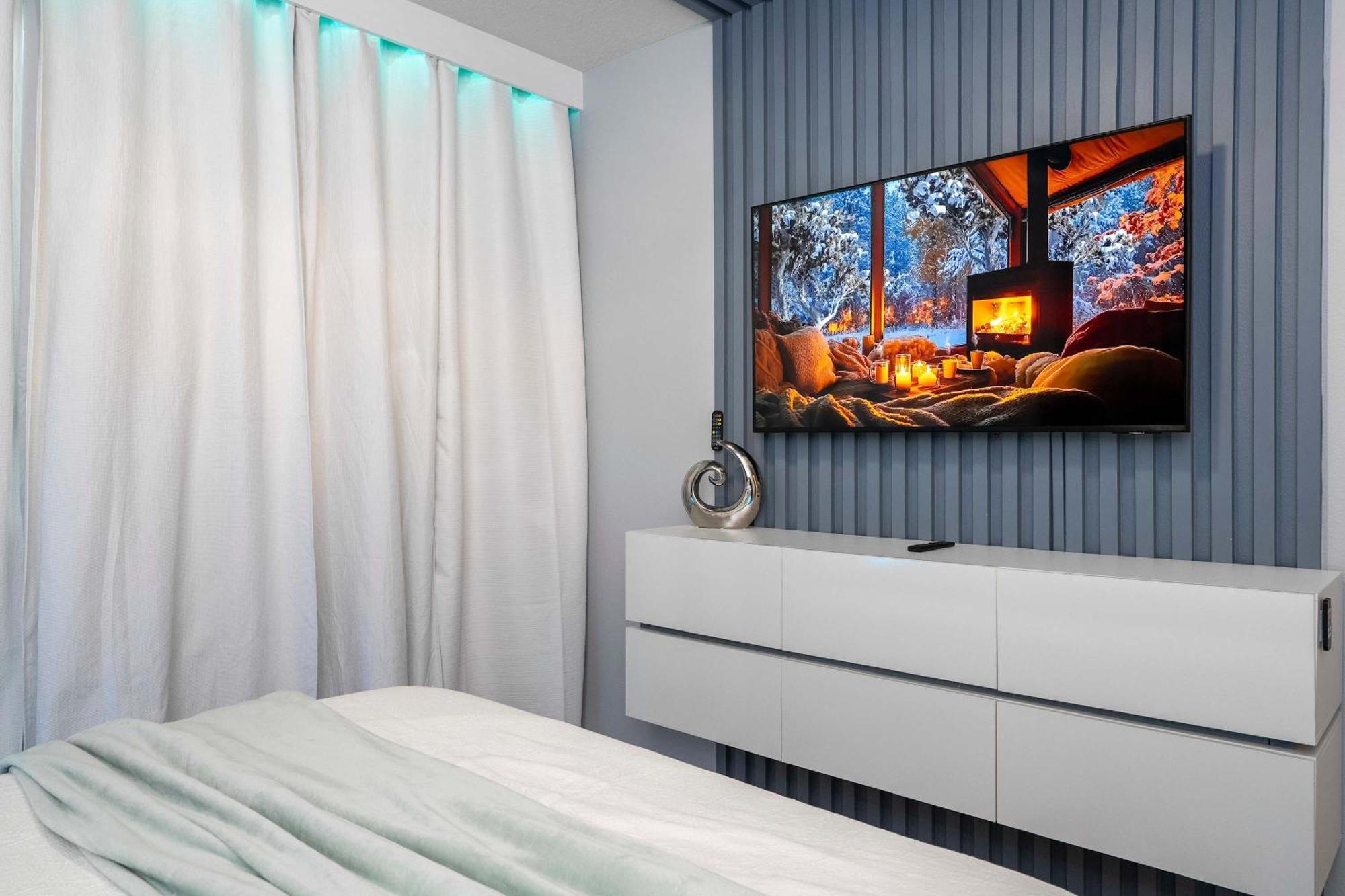 Simply Amazing 5br Chic Retreat Themed Fun & Style Holiday home *