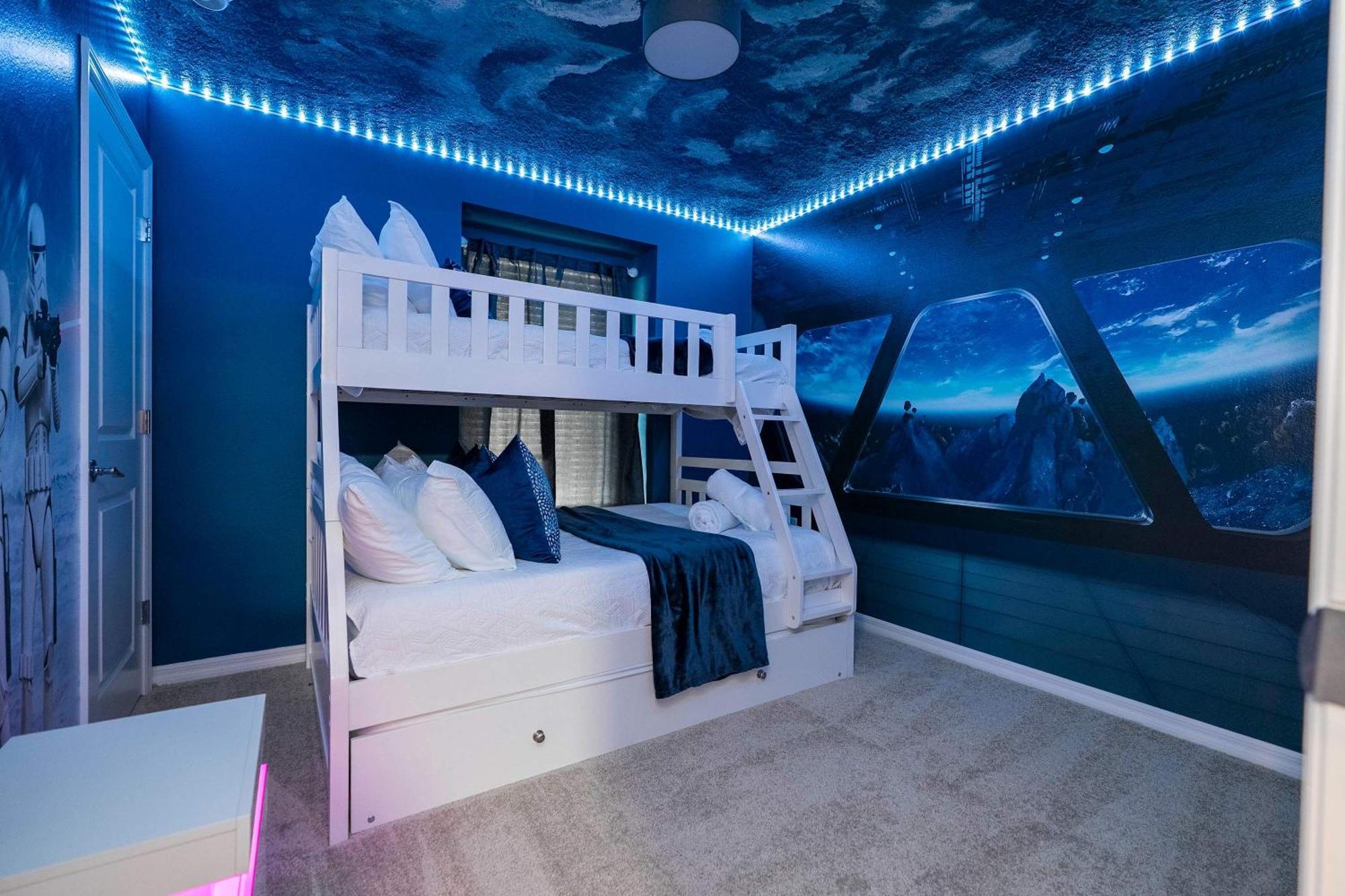 Simply Amazing 5br Chic Retreat Themed Fun & Style Orlando