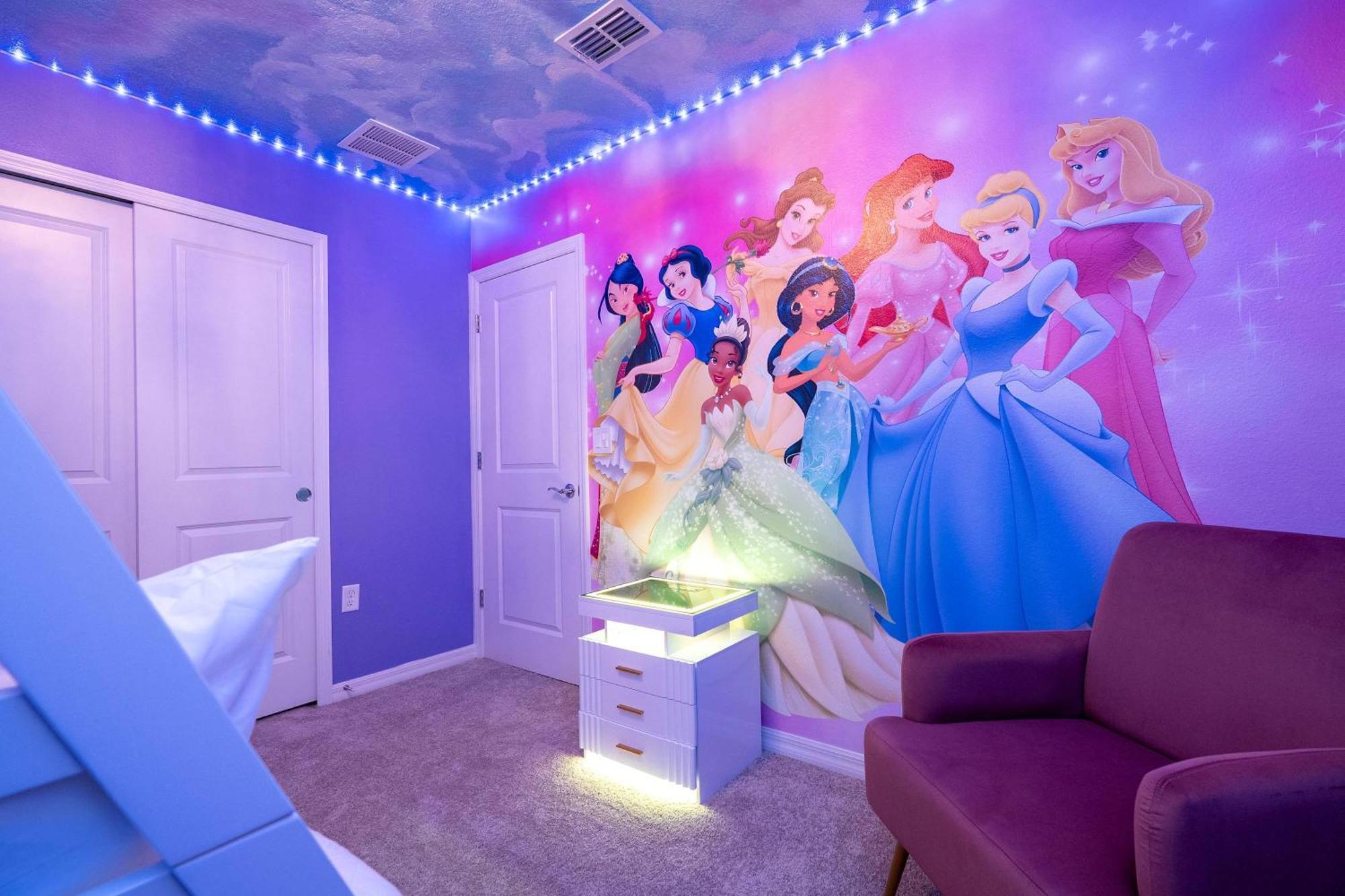 Simply Amazing 5br Chic Retreat Themed Fun & Style * Orlando