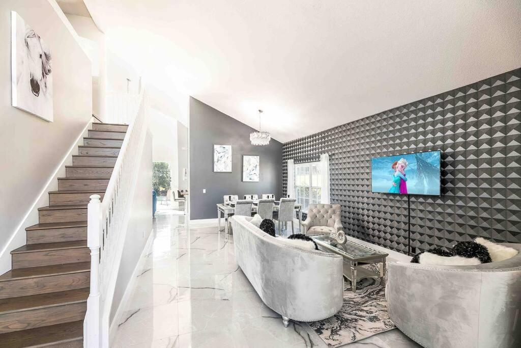 Super Glam - Game And Pool Holiday home *
