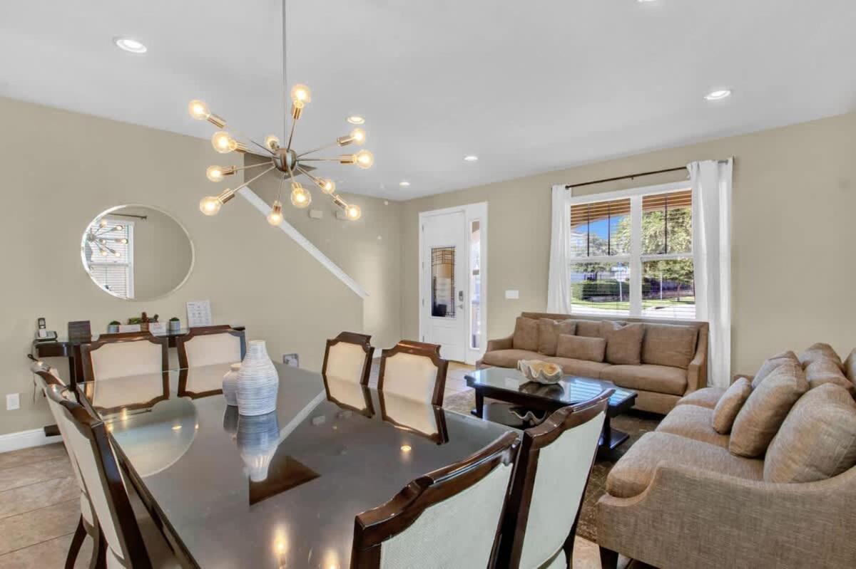 Relaxing 6br W Pool Near