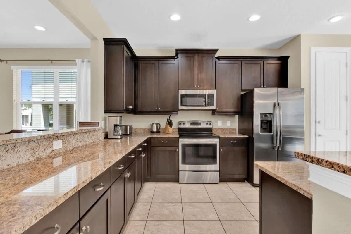 Relaxing 6br W Pool Near Holiday home *