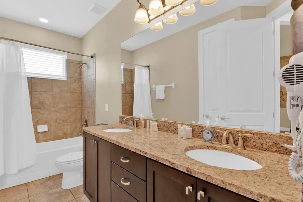 Relaxing 6br W Pool Near Holiday home *