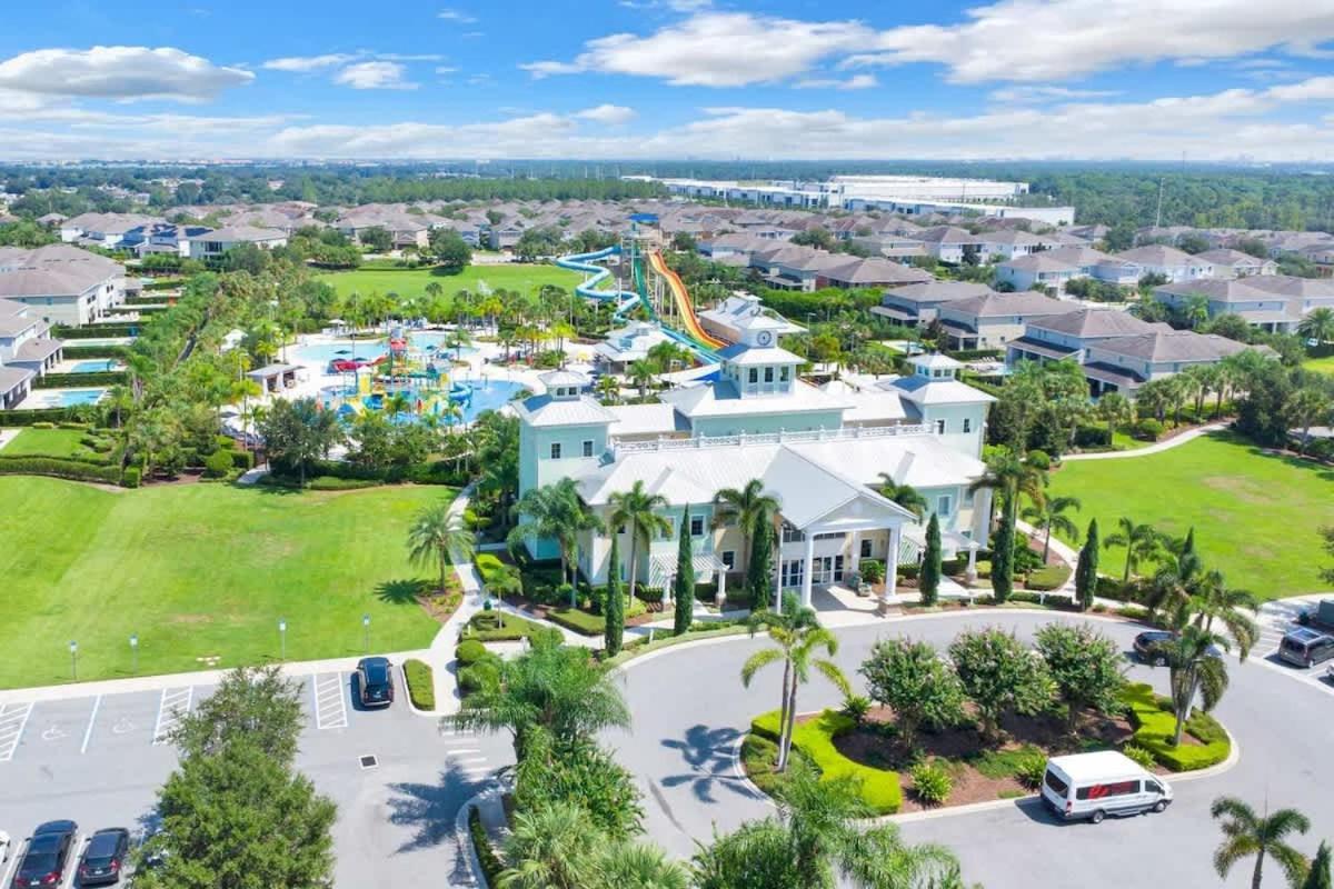Relaxing 6br W Pool Near Holiday home Orlando
