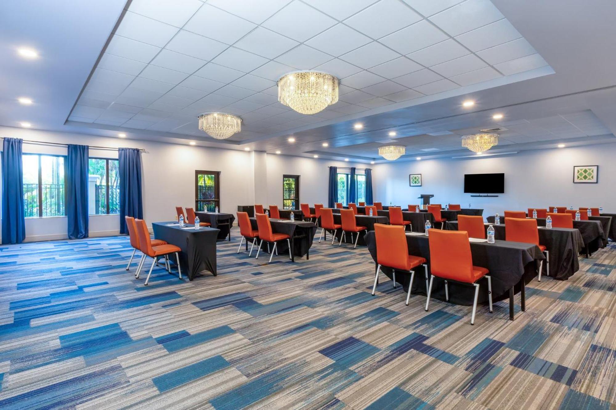 Express-international Drive By Ihg Hotel Orlando