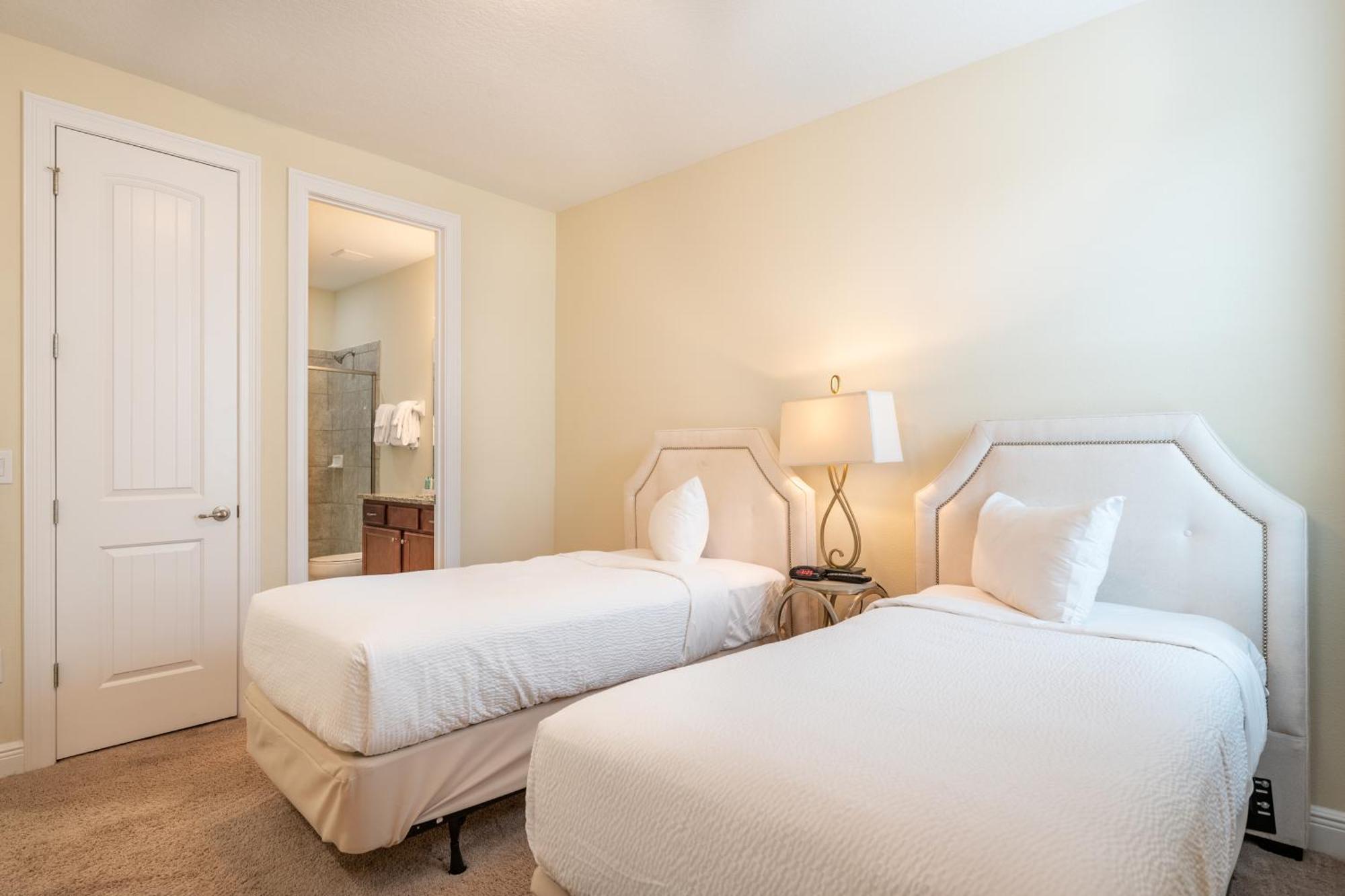 Spacious By Rentyl With Water Park Access Near - 751l * Orlando