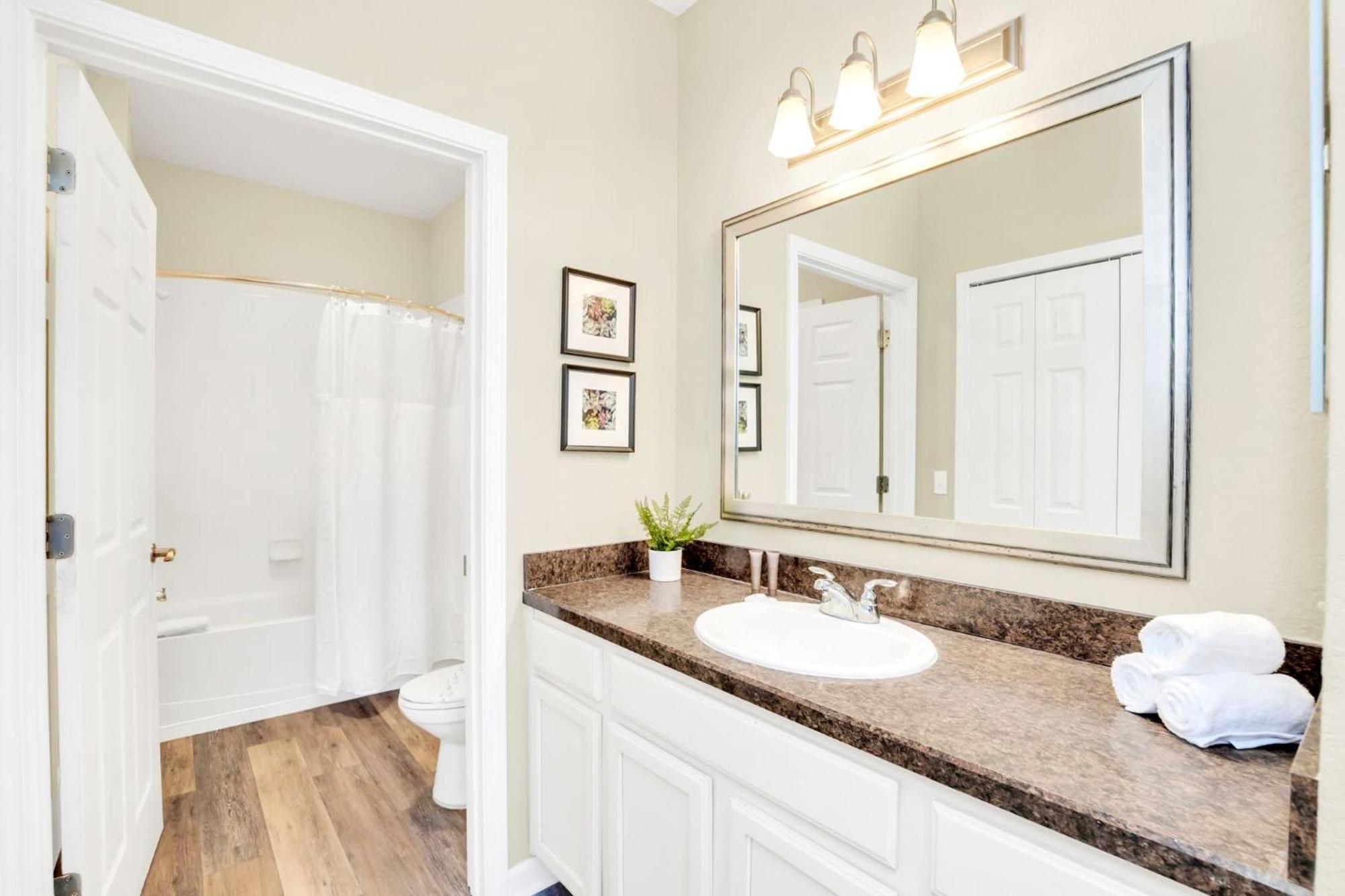 2br - Pool Hot Tub & Games - Near Orlando