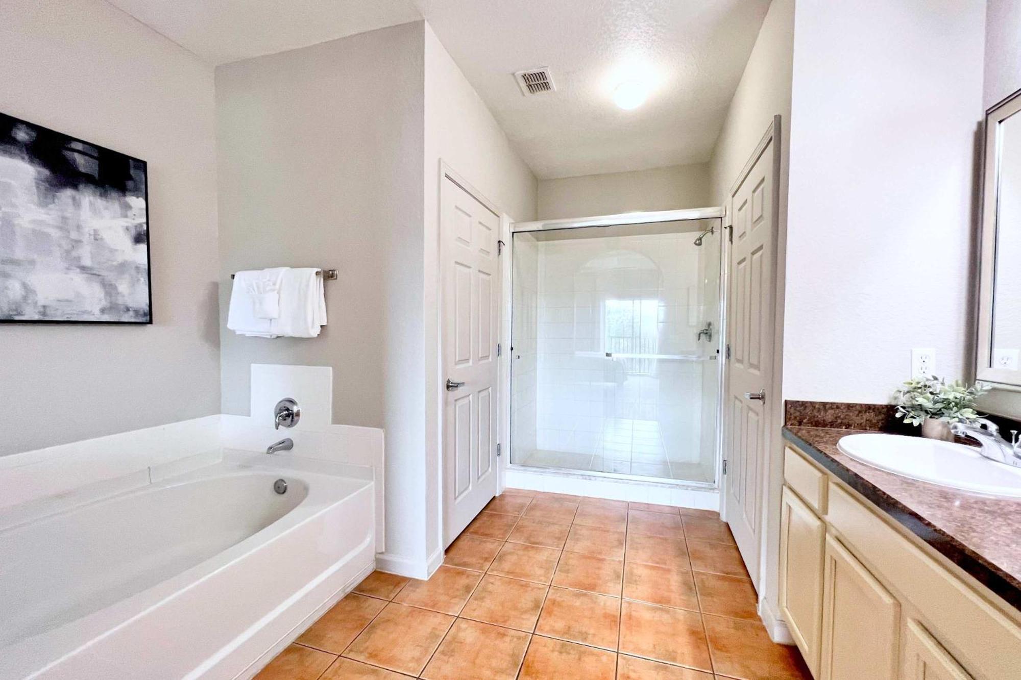 3br - Near Balcony Pool Hot Tub * Orlando