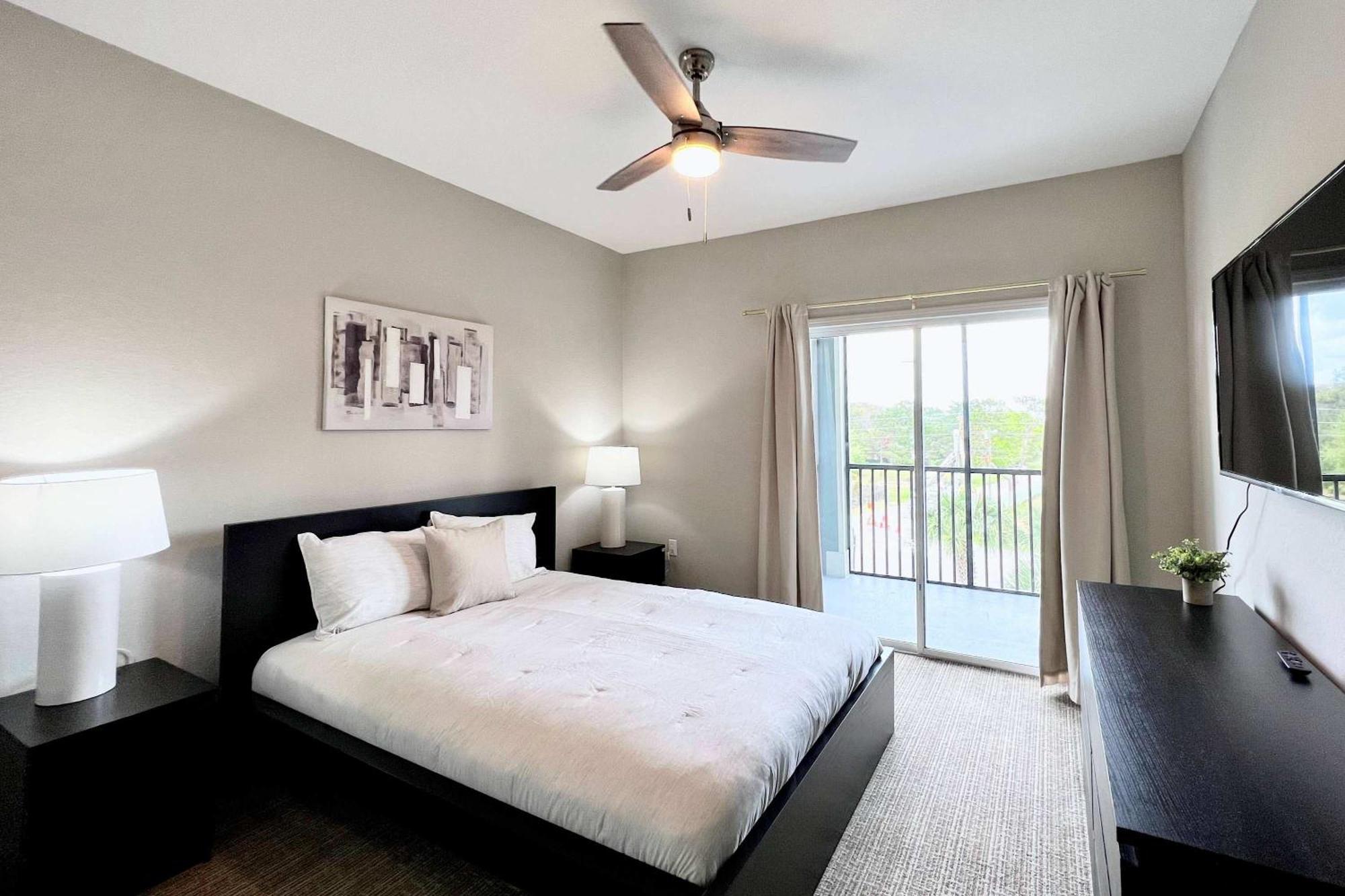 3br - Near Balcony Pool Hot Tub Holiday home Orlando