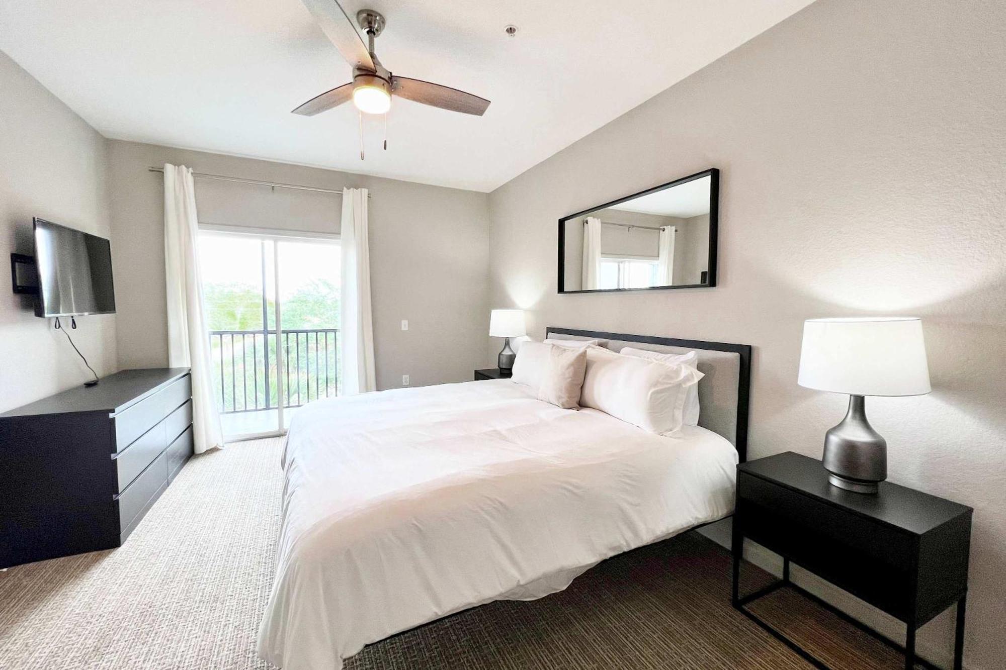 3br - Near Balcony Pool Hot Tub Orlando