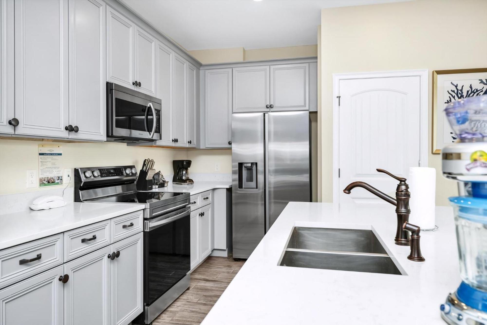 Comfy Near With Margaritaville Access - 8155cp Villa