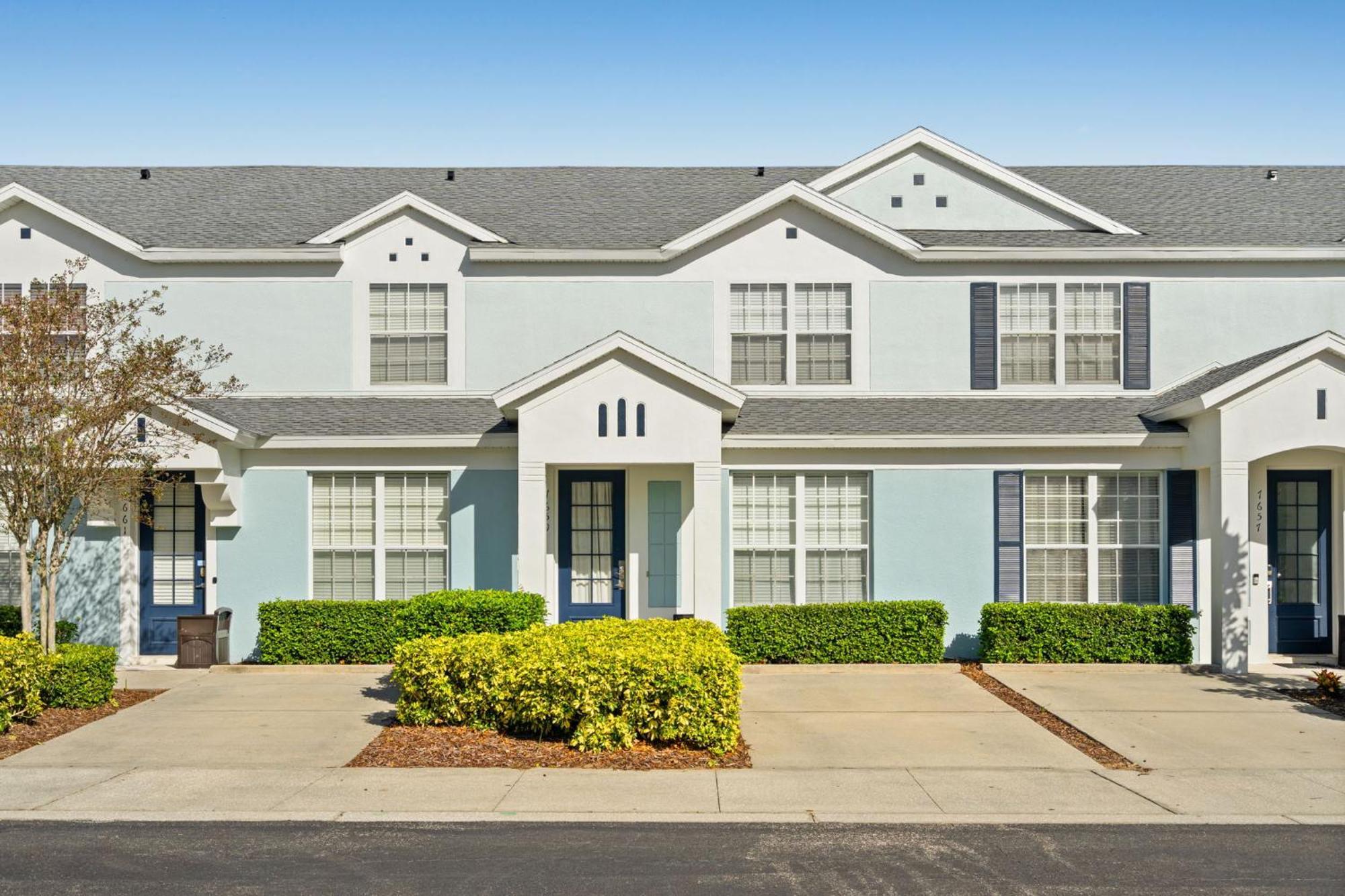 Holiday home 3 Bedrooms - 3 Bathrooms - Windsor Hills 7659 Sk