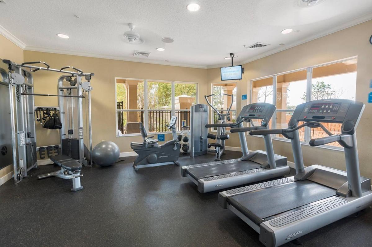 New Luxury Townhome Near Holiday home