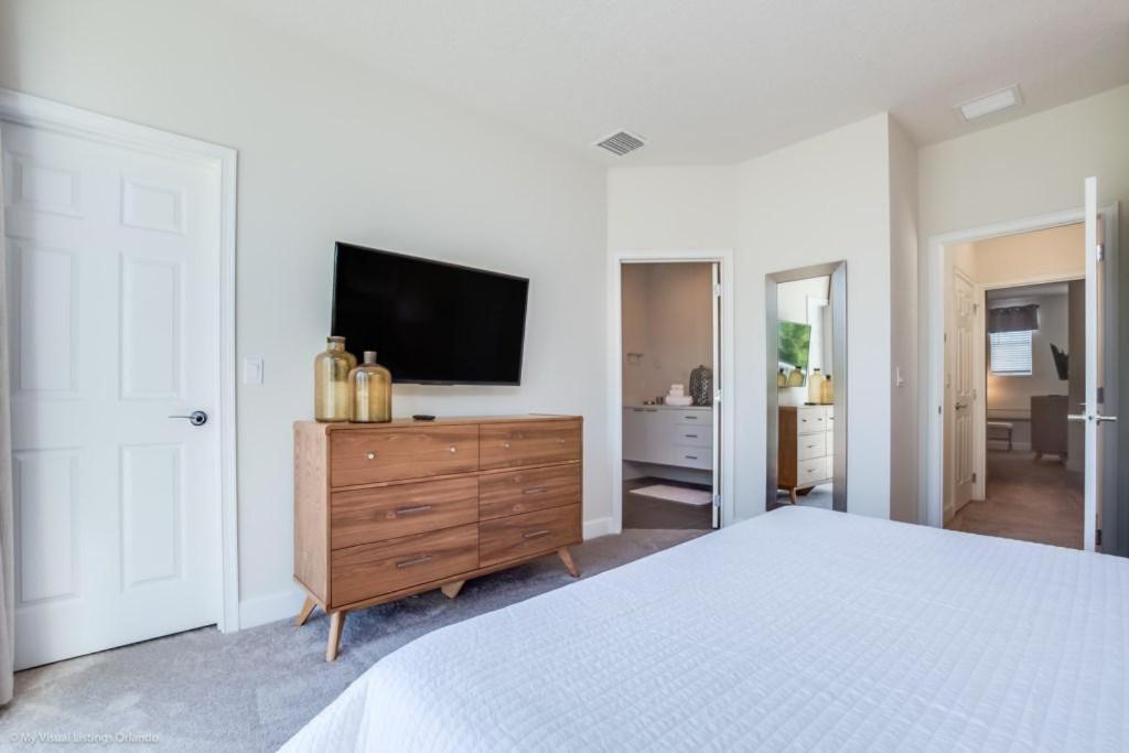 Special Offer Luxury Retreat With Pool Holiday home *