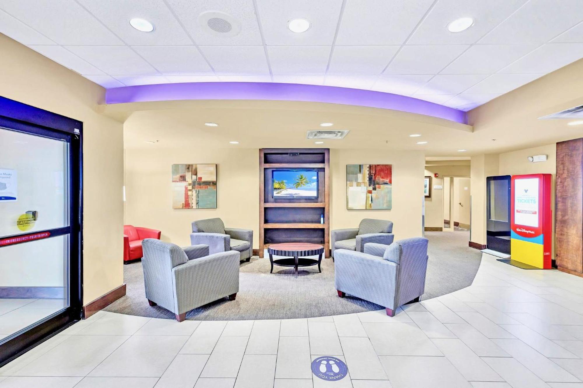 Apartment Chic 1br W Pool Hot Tub & Bbq Near *