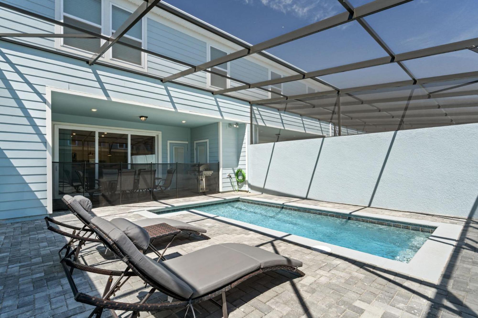 Cozy 5br With Pool & Fun Themed Holiday home *