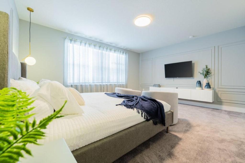Tr17145bd - 3 Bedrooms Close To *