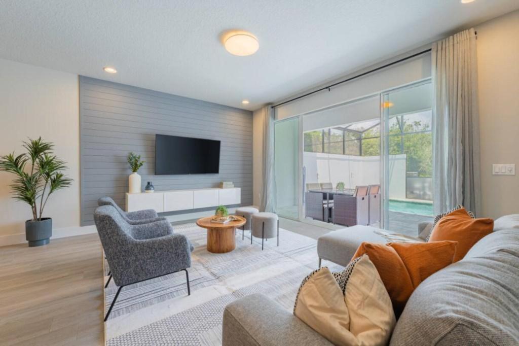 Tr17145bd - 3 Bedrooms Close To *
