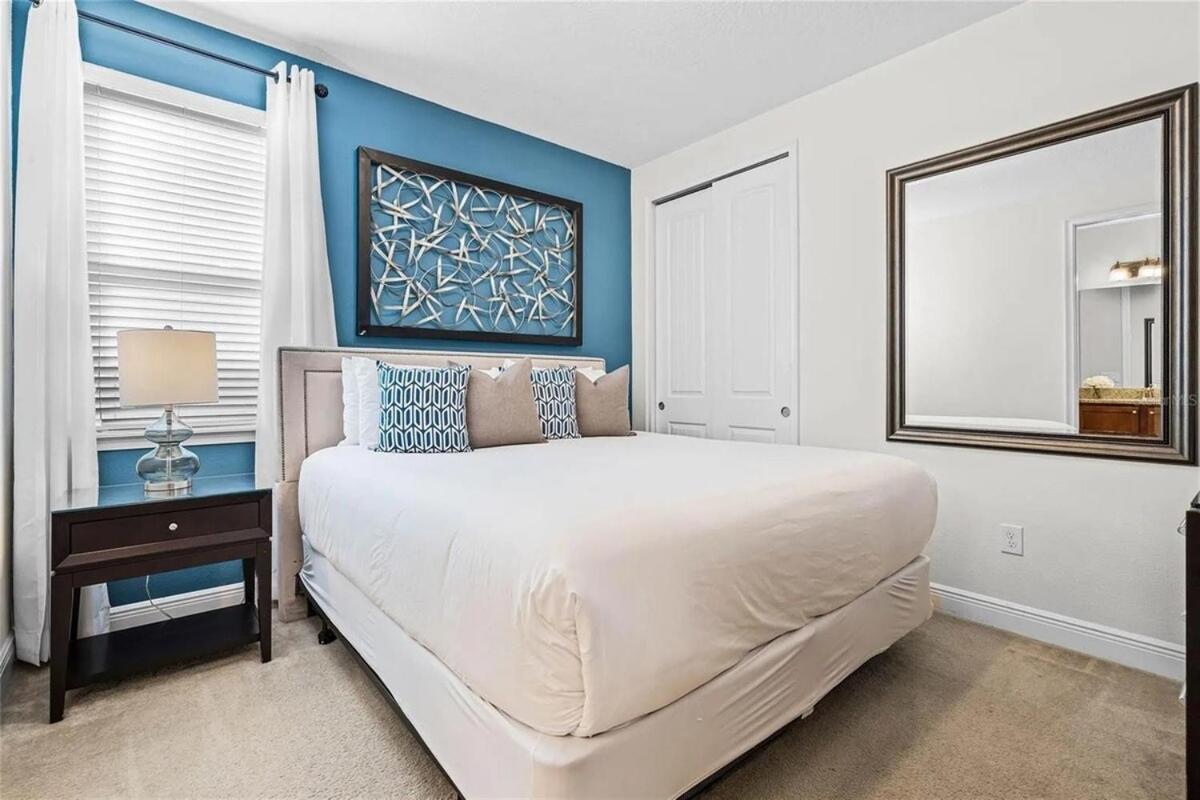220-6-pc-stunning Slide Bedroom Holiday home