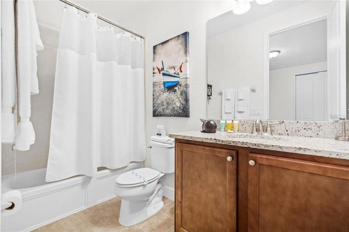 Holiday home 220-6-pc-stunning Slide Bedroom Orlando